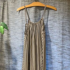Zara maxi dress.. white and black stripped size 28